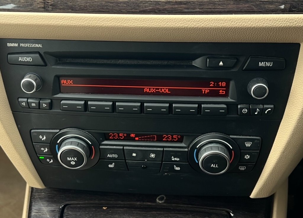 Used BMW 3 Series 2011 for sale - 78056195: Photo 10