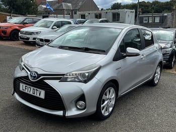 Used Toyota Yaris 2017 for sale - 79654885: Photo