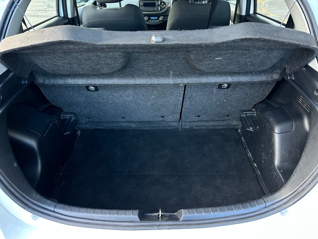 Used Toyota Yaris 2018 for sale - 77327714: Photo 17