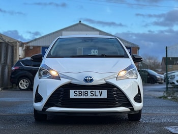Used Toyota Yaris 2018 for sale - 77327714: Photo