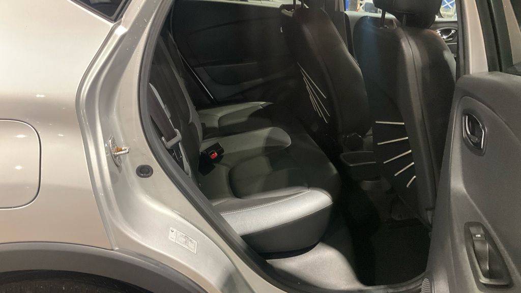 Used Renault Captur 2017 for sale - 77287722: Photo 8