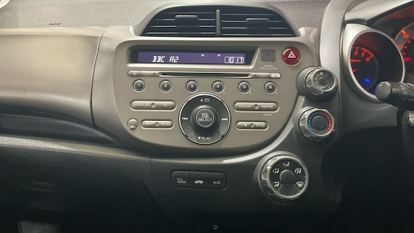 Used Honda Jazz 2010 for sale - 75998995: Photo 11