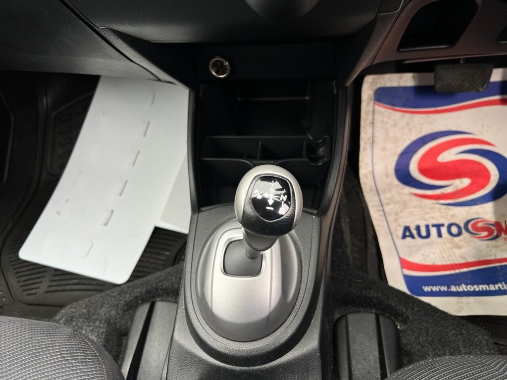 Used Honda Jazz 2010 for sale - 75998995: Photo 12