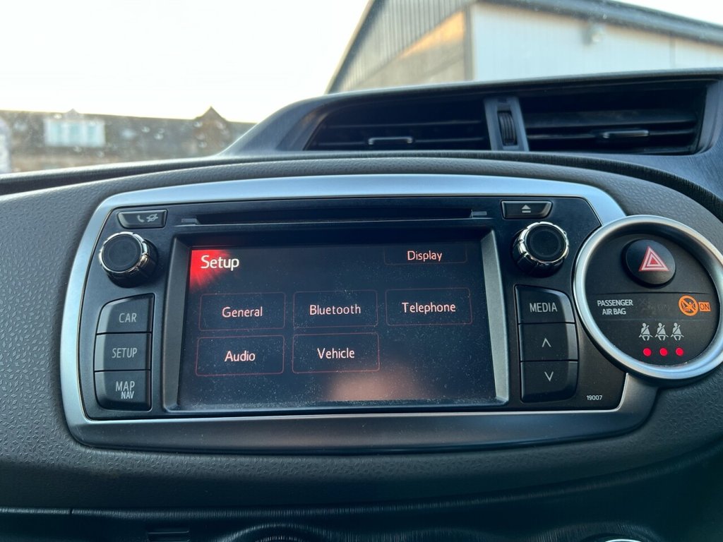 Used Toyota Yaris 2012 for sale - 77919560: Photo 12