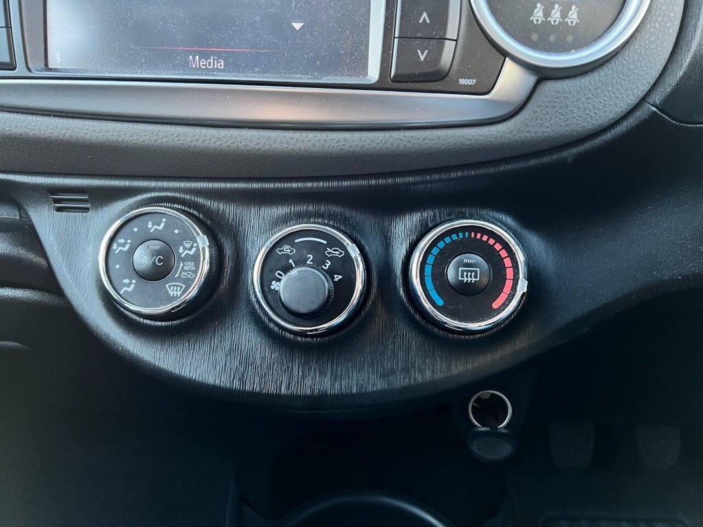 Used Toyota Yaris 2012 for sale - 77919560: Photo 15