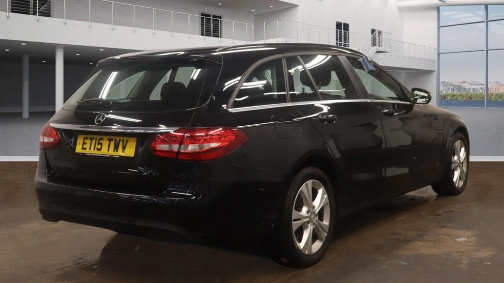 Used Mercedes-Benz C Class 2015 for sale - 77038043: Photo 10