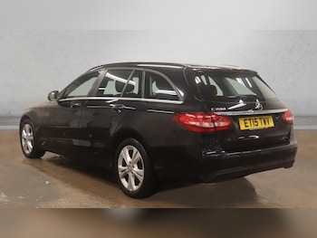 Used Mercedes-Benz C Class 2015 for sale - 77038043: Photo