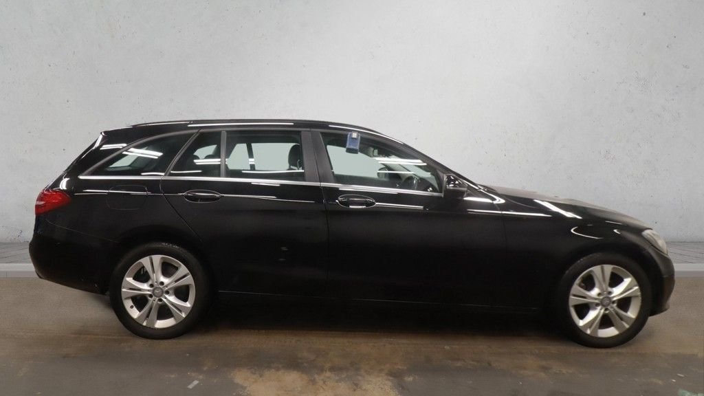 Used Mercedes-Benz C Class 2015 for sale - 77038043: Photo 5