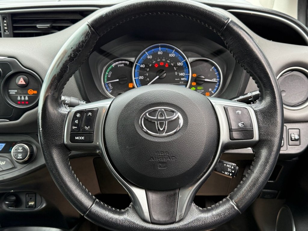 Used Toyota Yaris 2016 for sale - 76454055: Photo 12