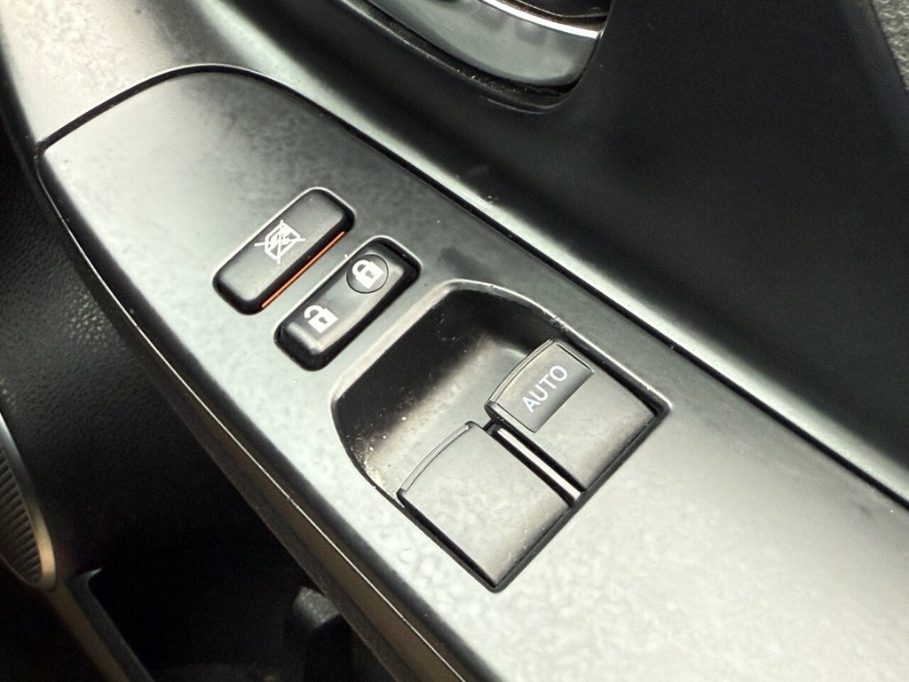 Used Toyota Yaris 2016 for sale - 76454055: Photo 17