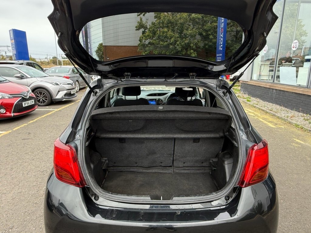 Used Toyota Yaris 2016 for sale - 76454055: Photo 23