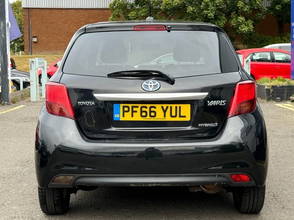 Used Toyota Yaris 2016 for sale - 76454055: Photo 4