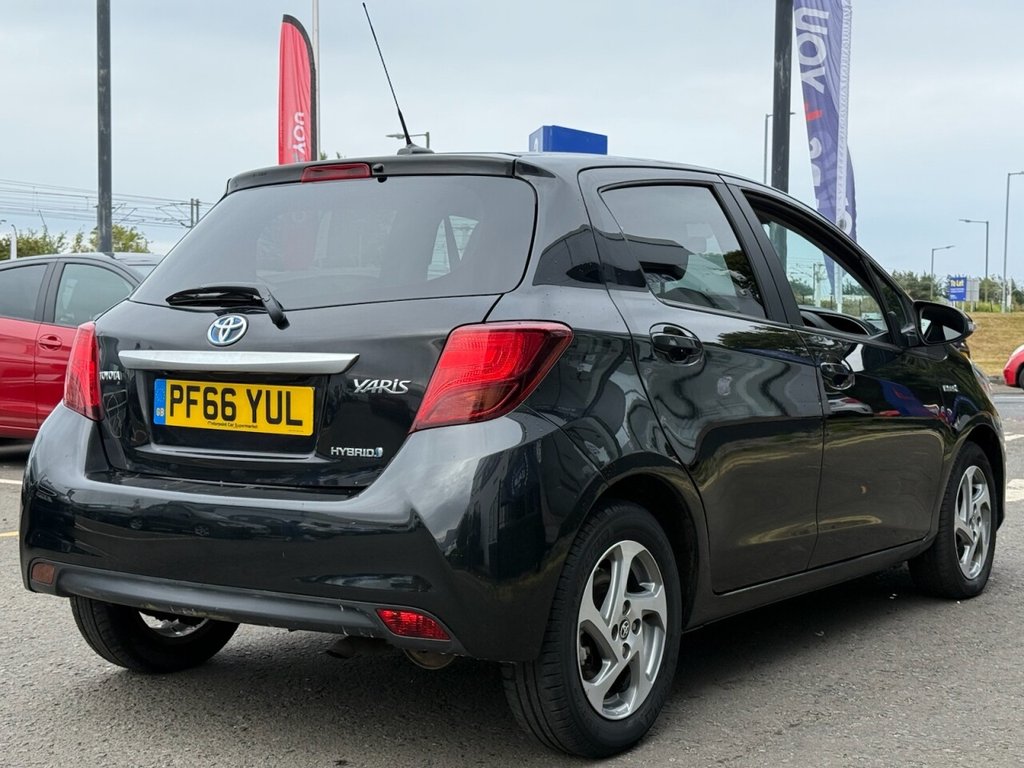 Used Toyota Yaris 2016 for sale - 76454055: Photo 6