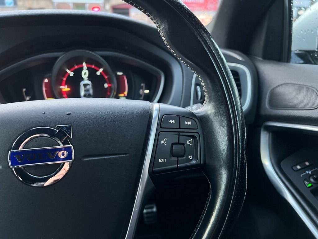 Used Volvo V40 2014 for sale - 76317201: Photo 7