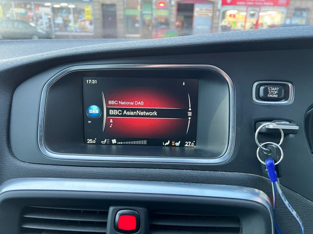 Used Volvo V40 2014 for sale - 76317201: Photo 9