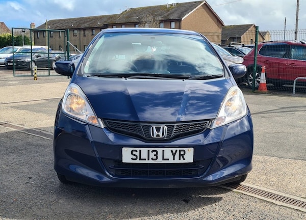 Used Honda Jazz 2013 for sale - 74685397: Photo 2