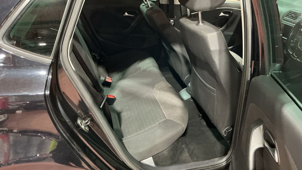 Used Volkswagen Polo 2017 for sale - 77835312: Photo 8