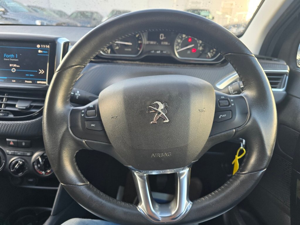 Used Peugeot 208 2018 for sale - 76900360: Photo 14