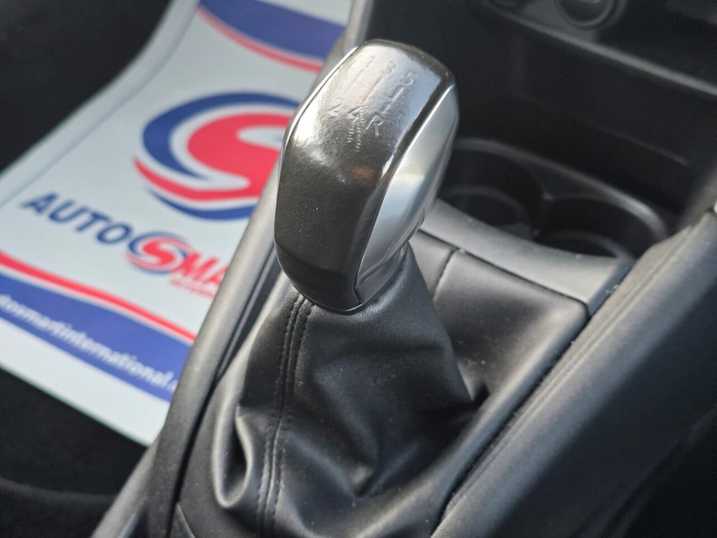 Used Peugeot 208 2018 for sale - 76900360: Photo 16