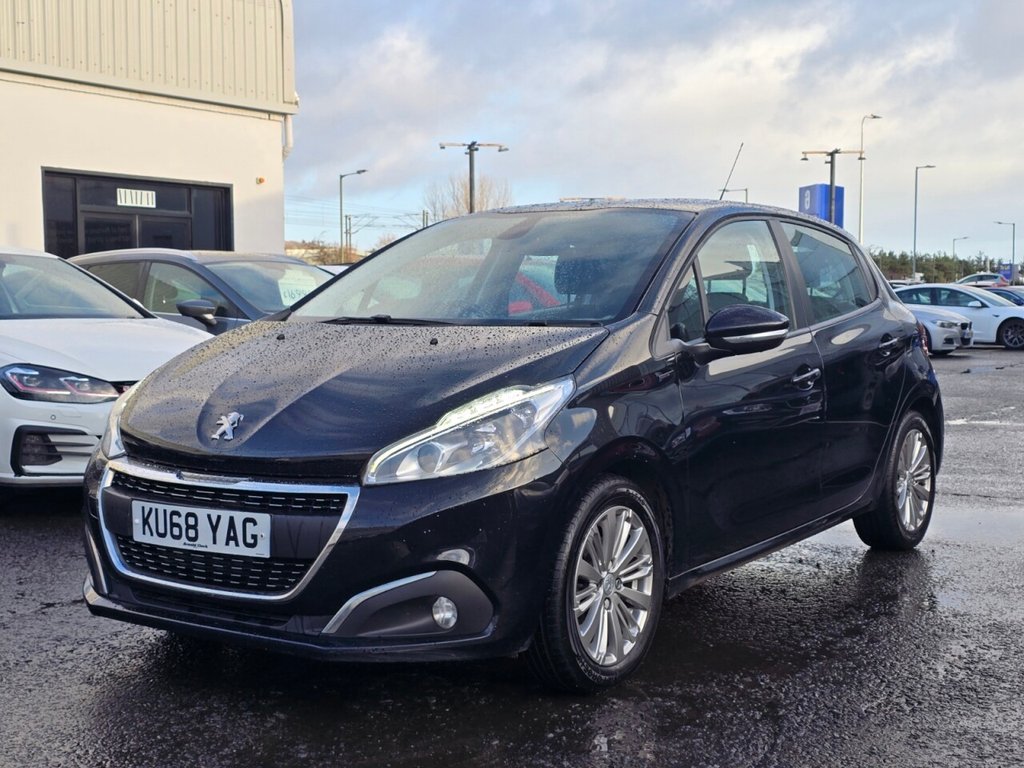 Used Peugeot 208 2018 for sale - 76900360: Photo 3