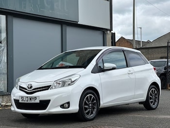 Used Toyota Yaris 2013 for sale - 79046511: Photo