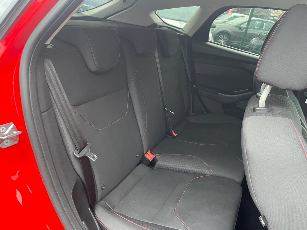 Used Ford Focus 2015 for sale - 76773040: Photo 10