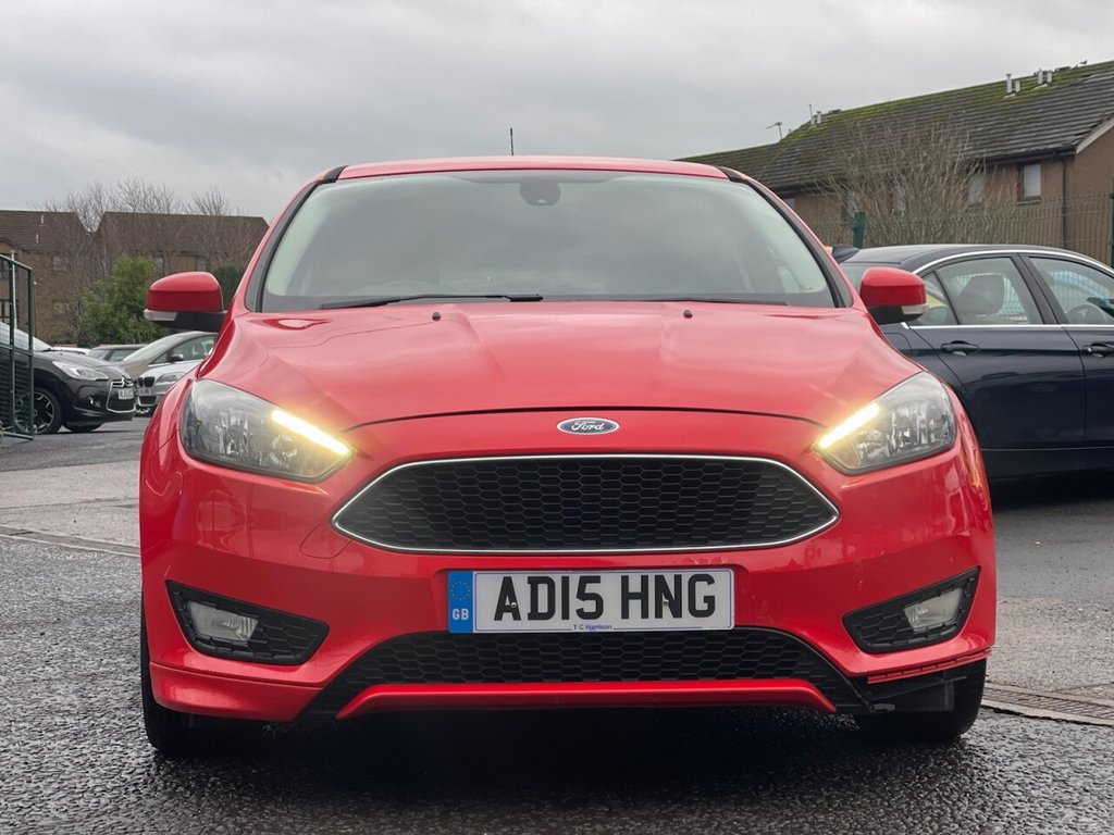 Used Ford Focus 2015 for sale - 76773040: Photo 2