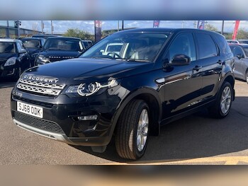 Used Land Rover Discovery Sport 2018 for sale - 78382102: Photo