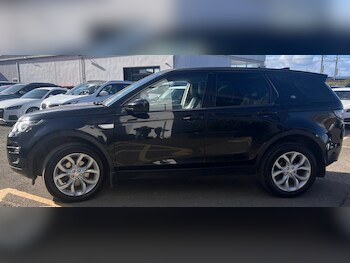 Used Land Rover Discovery Sport 2018 for sale - 78382102: Photo