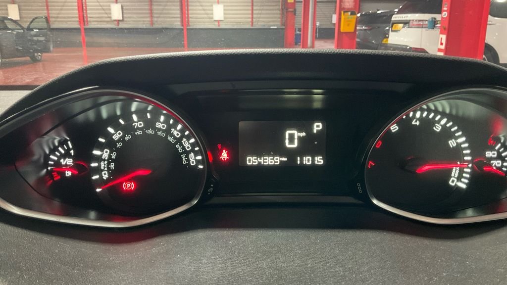 Used Peugeot 308 2017 for sale - 76934731: Photo 10