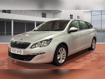 Used Peugeot 308 2017 for sale - 76934731: Photo