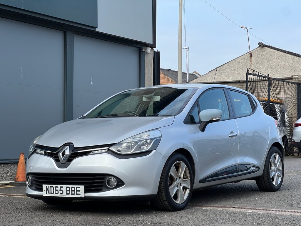 Used Renault Clio 2015 for sale - 76751111: Photo 2