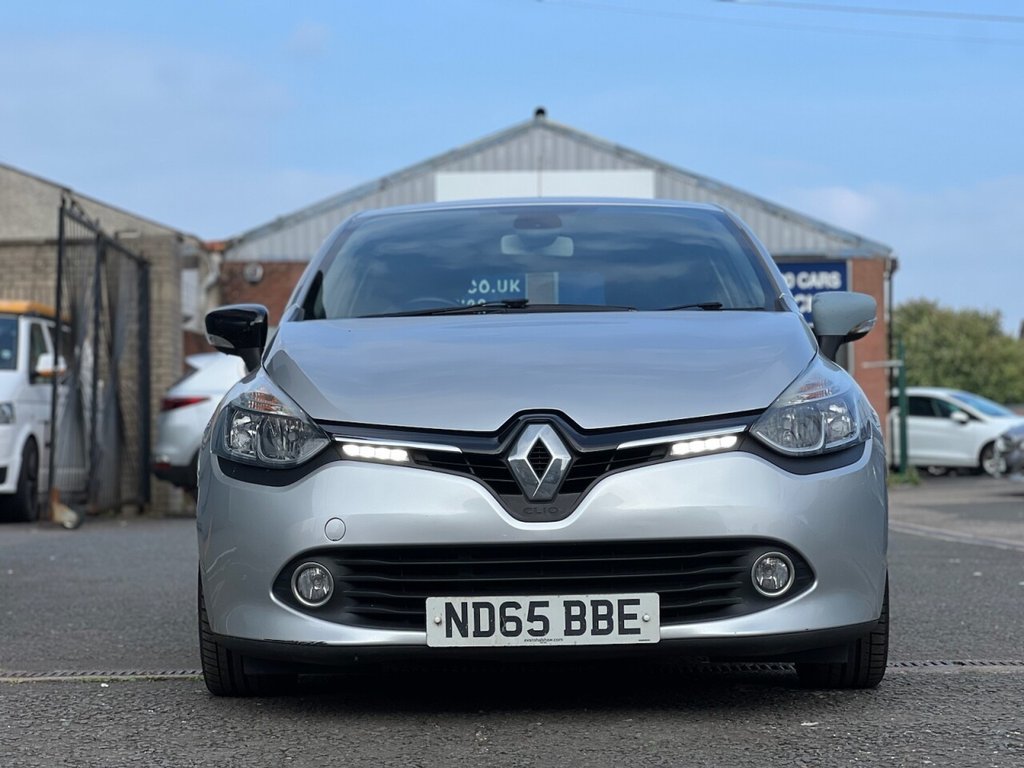 Used Renault Clio 2015 for sale - 76751111: Photo 3