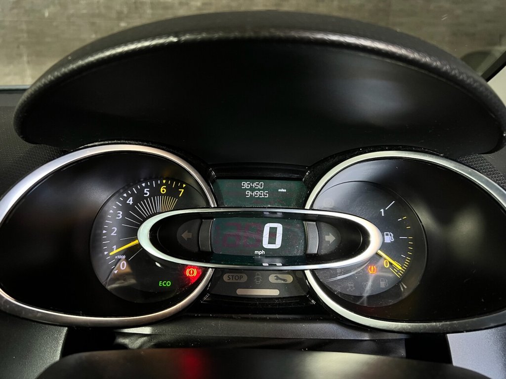 Used Renault Clio 2015 for sale - 76751111: Photo 9