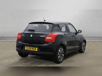 Used Suzuki Swift 2019 for sale - 78061898: Photo