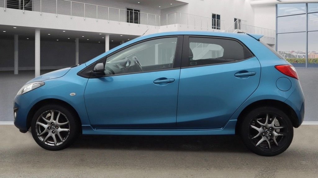 Used Mazda Mazda2 2014 for sale - 77748061: Photo 6