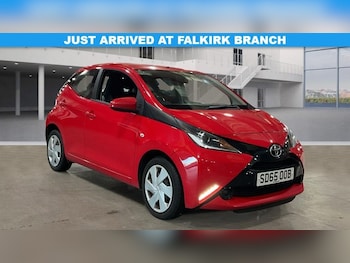 2015 (65) - 1.0 VVT-i X-Play 5dr