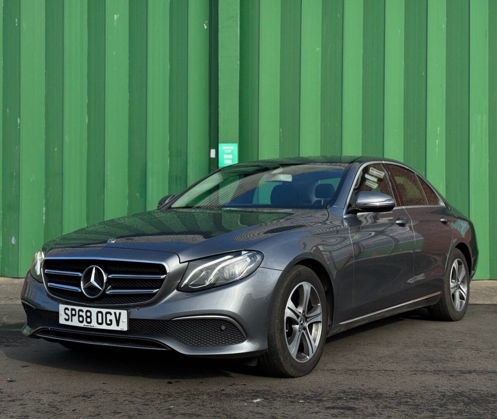 Used Mercedes-Benz E Class 2018 for sale - 76469990: Photo 2