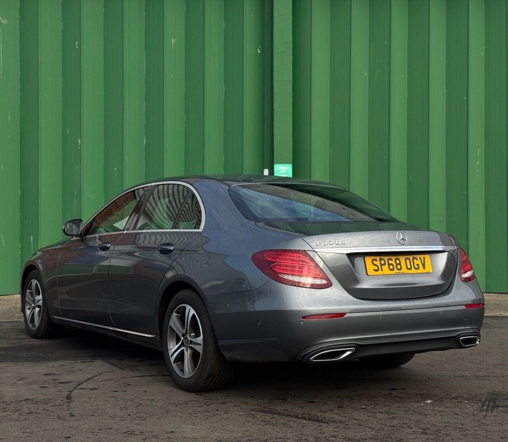 Used Mercedes-Benz E Class 2018 for sale - 76469990: Photo 5