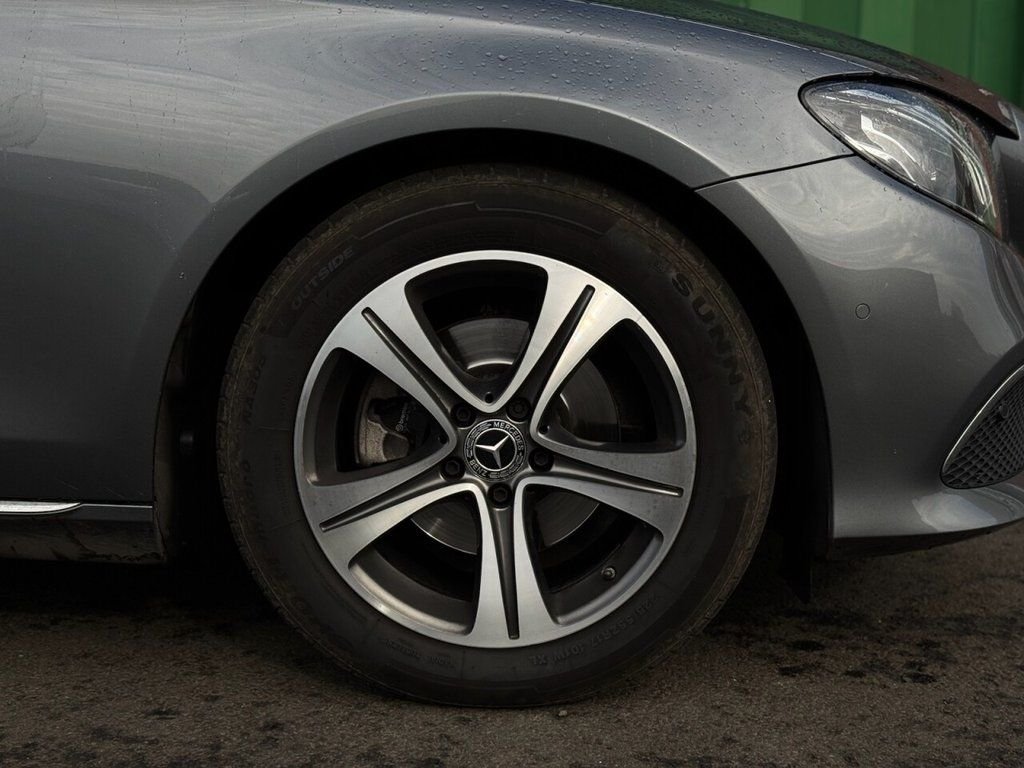 Used Mercedes-Benz E Class 2018 for sale - 76469990: Photo 9