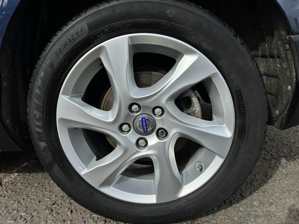 Used Volvo V40 Cross Country 2014 for sale - 75952918: Photo 16