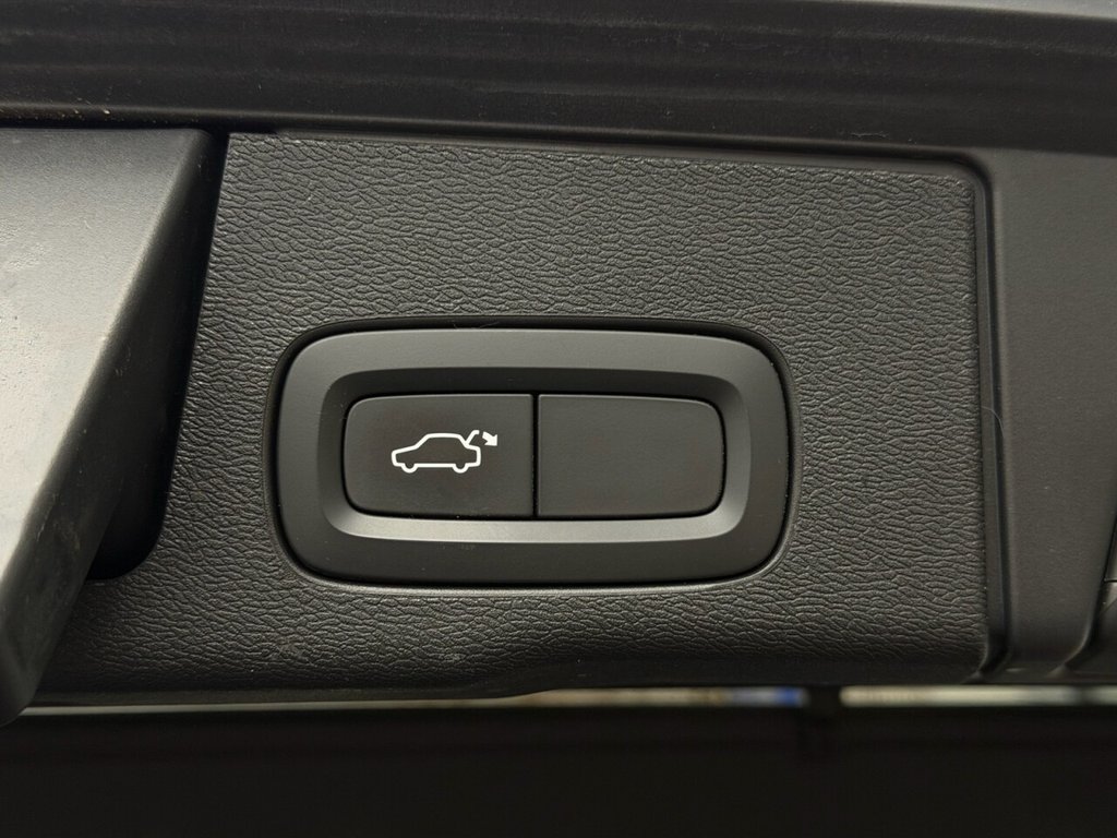 Used Volvo XC60 2018 for sale - 77631775: Photo 10