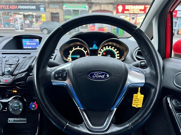 Used Ford Fiesta 2015 for sale - 76313195: Photo 8