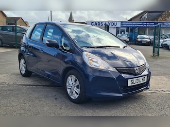 Used Honda Jazz 2013 for sale - 77668729: Photo