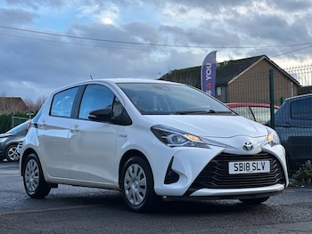 Used Toyota Yaris 2018 for sale - 77436625: Photo