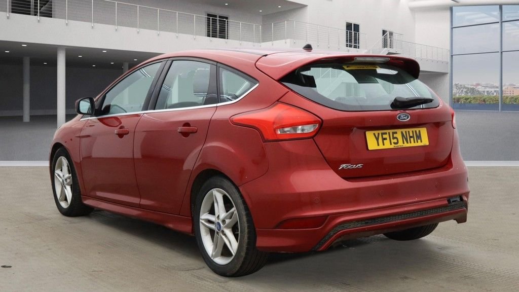 Used Ford Focus 2015 for sale - 77122110: Photo 3