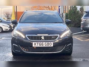 Used Peugeot 308 2017 for sale - 76642852: Photo
