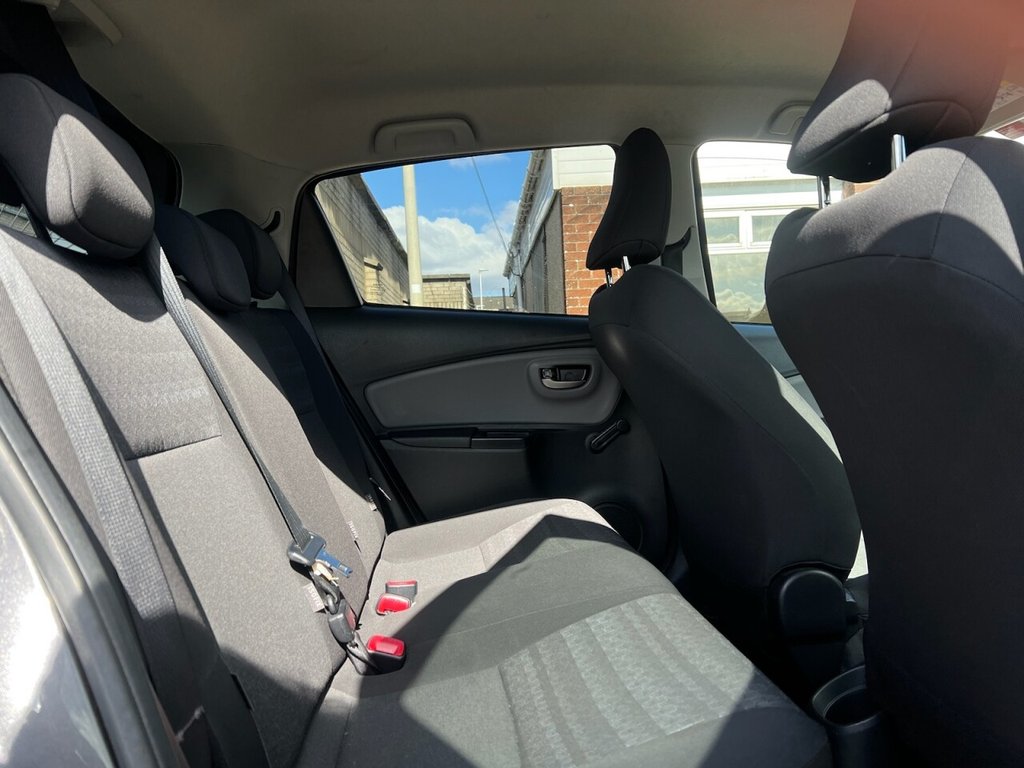 Used Toyota Yaris 2016 for sale - 76539695: Photo 11