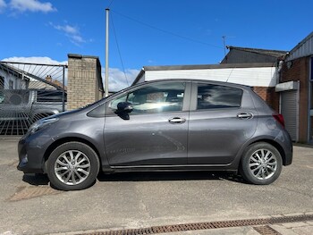 Used Toyota Yaris 2016 for sale - 76539695: Photo