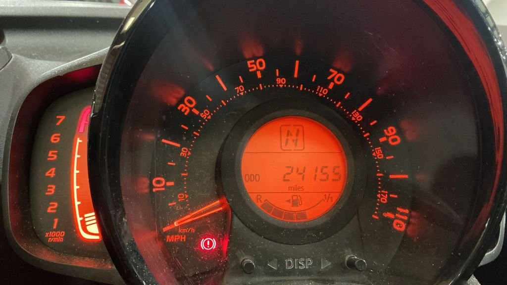 Used Toyota AYGO 2016 for sale - 77302003: Photo 9